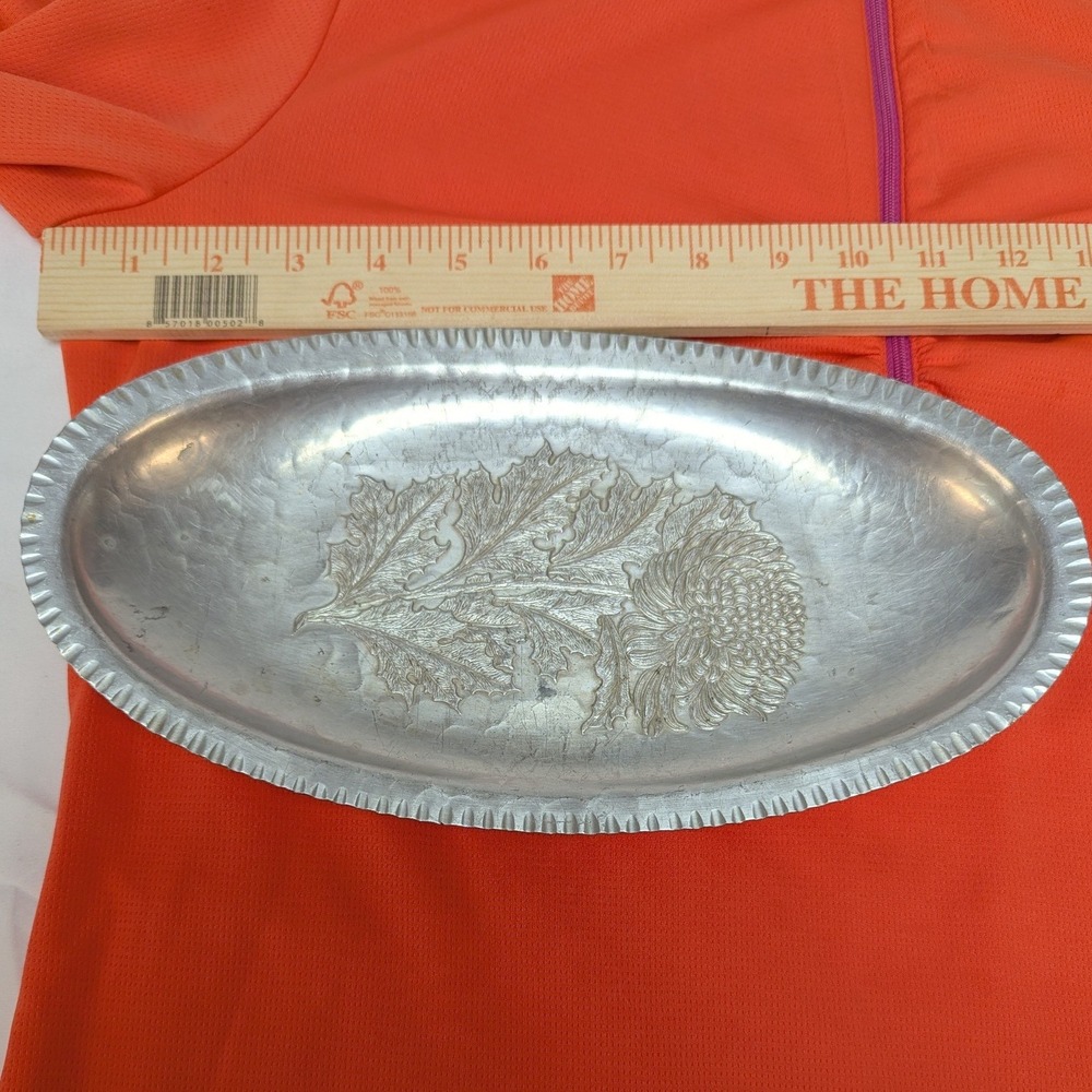 Continental Hand Wrought Aluminum Bowl VTG Silver Floral Thistle 566
